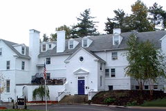 The Oaks, FIJI house